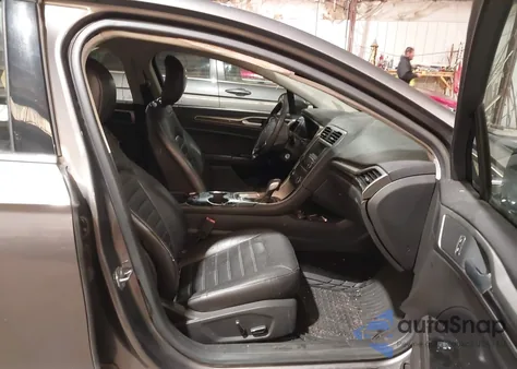 2014 Ford Fusion Se z USA, uszkodzony, nr VIN 1FA6P0HD0E5387582